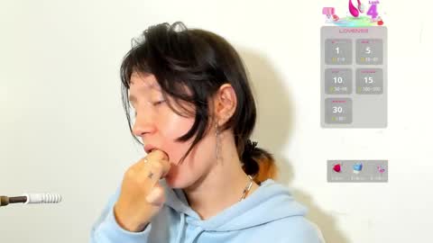 Snapshot of maibys_cute chatting on May 2026 03:46:01 AM maibys online show from May 2026 03:46:01 AM