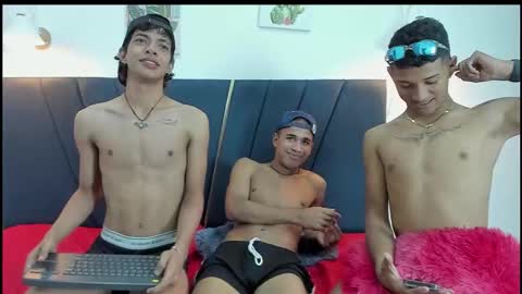 Snapshot of maicol_cum23 chatting on September 2025 01:28:01 AM maicol_cum23 online show from September 2025 01:28:01 AM