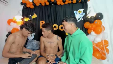 Snapshot of maicol_cum23 chatting on October 2025 09:13:01 PM maicol_cum23 online show from October 2025 09:13:01 PM