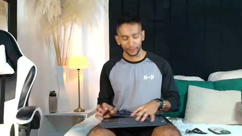 maicolparker0 online show from June 2026 03:34:02 PM