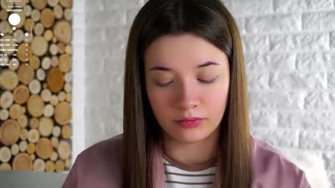 Lucy online show from November 2025 02:14:01 AM