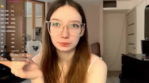 Snapshot of maidacompston chatting on January 2026 08:40:02 AM Elina online show from January 2026 08:40:02 AM