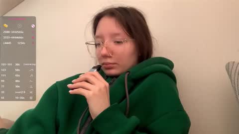 Snapshot of maidacompston chatting on February 2026 07:15:01 AM Elina online show from February 2026 07:15:01 AM