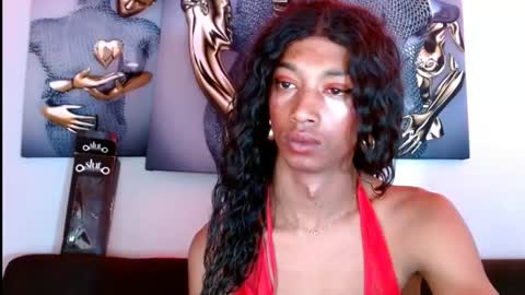 Snapshot of maidi_hot chatting on January 2025 07:04:02 PM Bella Maidi online show from January 2025 07:04:02 PM