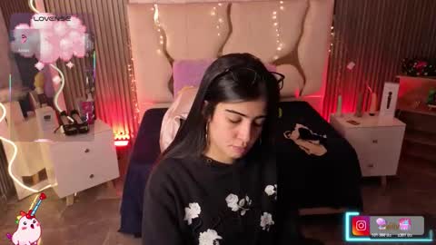 maiily_tay online show from February 2026 12:48:02 PM