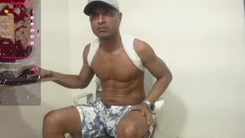 Snapshot of maik_alen chatting on June 2026 03:44:01 PM . Maik Alen . online show from June 2026 03:44:01 PM