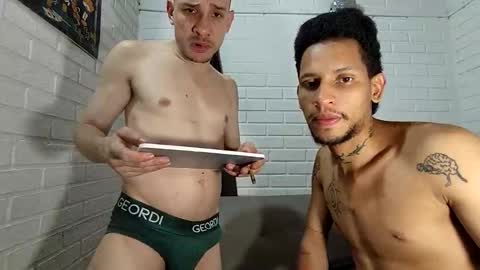maiker23 online show from May 2026 02:18:01 AM