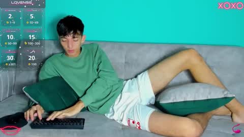 Snapshot of maikol_ortizz chatting on September 2025 12:43:02 PM Maikol online show from September 2025 12:43:02 PM