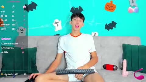 Snapshot of maikol_ortizz chatting on October 2025 01:36:03 PM Maikol online show from October 2025 01:36:03 PM