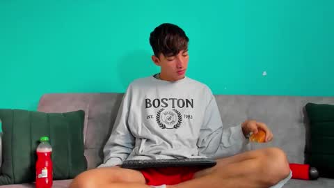 Maikol online show from February 2026 12:33:01 PM