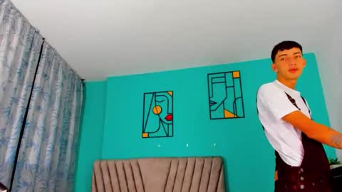 Maikol online show from March 2026 12:05:02 PM