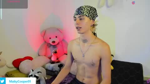 maiky_cooper01 online show from May 2026 07:30:02 PM