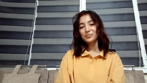 Sofia online show from October 2025 01:01:02 PM