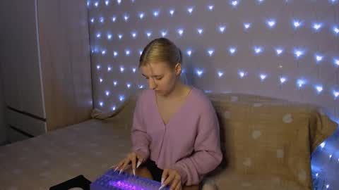 Your kitty online show from February 2025 02:22:02 AM