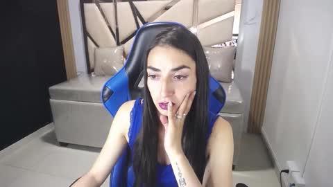 Maily online show from November 2025 03:05:01 AM