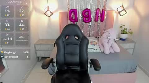  M A I L Y  online show from February 2025 02:26:01 PM