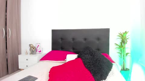 Snapshot of mailyn_1 chatting on December 2024 12:34:02 PM Mailyn online show from December 2024 12:34:02 PM