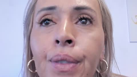 Carolina Barrantes Munera online show from January 2025 02:22:01 PM