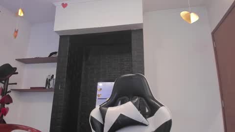 Carolina Barrantes Munera online show from February 2025 03:09:02 PM