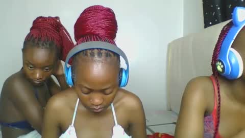 maira luv1 online show from March 2026 09:30:01 PM