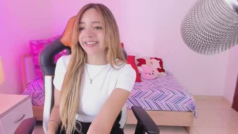 Snapshot of majo_gomez chatting on March 2025 03:40:02 PM Majo online show from March 2025 03:40:02 PM