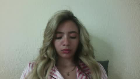 majo_gomezz online show from December 2025 02:52:02 AM