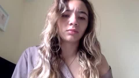 majo_gomezz online show from April 2026 04:44:01 PM