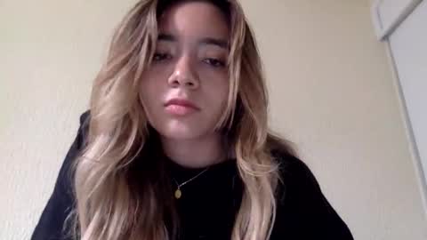 majo_gomezz online show from May 2026 09:12:01 PM