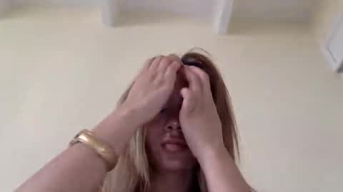 majo_gomezz online show from May 2026 07:20:02 PM