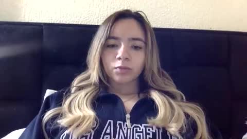 majo_gomezz online show from May 2026 04:07:02 AM