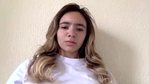 majo_gomezz online show from May 2026 03:32:01 PM