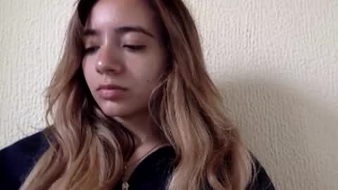 majo_gomezz online show from June 2026 04:55:01 PM