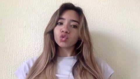 majo_gomezz online show from June 2026 04:50:02 PM