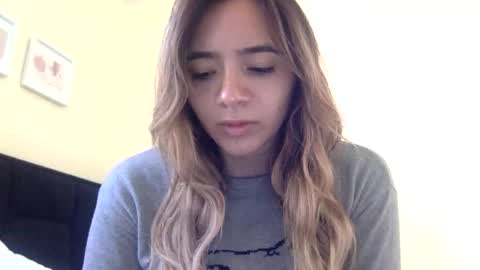 majo_gomezz online show from June 2026 04:27:02 PM