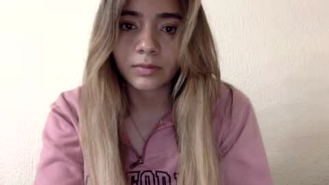 majo_gomezz online show from June 2026 05:01:02 AM