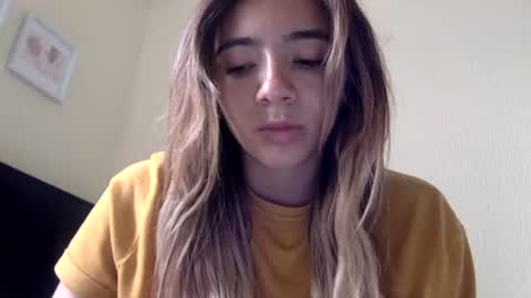 majo_gomezz online show from July 2026 05:23:02 PM