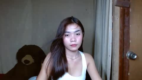 Snapshot of makeme_wettt chatting on February 2025 06:08:02 AM makeme_wettt online show from February 2025 06:08:02 AM