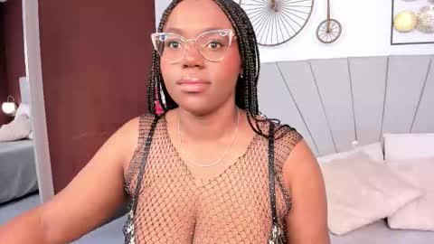 makena online show from February 2026 03:58:01 AM