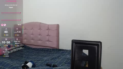 Snapshot of makennaa_1 chatting on November 2025 08:58:02 AM MAKENNAA online show from November 2025 08:58:02 AM