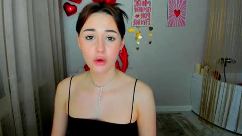 Snapshot of makeyouehappy chatting on February 2026 12:01:02 PM makeyouehappy online show from February 2026 12:01:02 PM