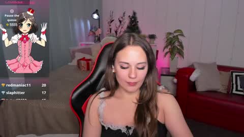 Snapshot of makima_lee chatting on December 2024 04:47:02 PM Makima online show from December 2024 04:47:02 PM