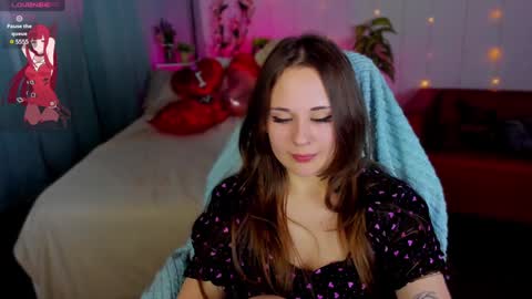 Snapshot of makima_lee chatting on February 2025 01:32:02 PM Makima online show from February 2025 01:32:02 PM