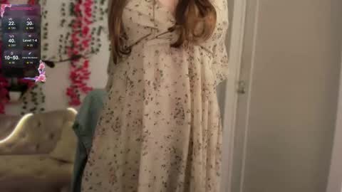 Snapshot of makima_lee chatting on October 2025 09:03:02 PM Makima online show from October 2025 09:03:02 PM