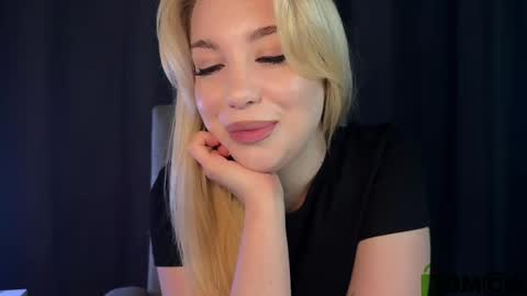Snapshot of maksisisia chatting on June 2026 01:33:01 PM maksisisia online show from June 2026 01:33:01 PM