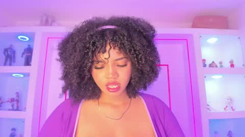 Snapshot of malaikabrown chatting on January 2025 02:47:01 PM online show from January 2025 02:47:01 PM
