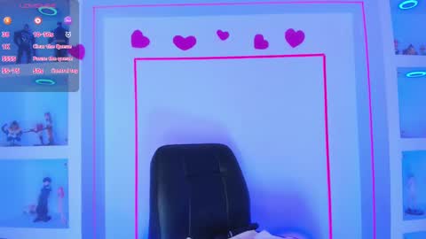 Snapshot of malaikabrown chatting on March 2025 03:05:02 PM online show from March 2025 03:05:02 PM