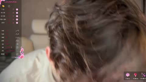 Snapshot of malcolm_yang chatting on December 2024 12:27:02 PM Tom and Mark 3 online show from December 2024 12:27:02 PM