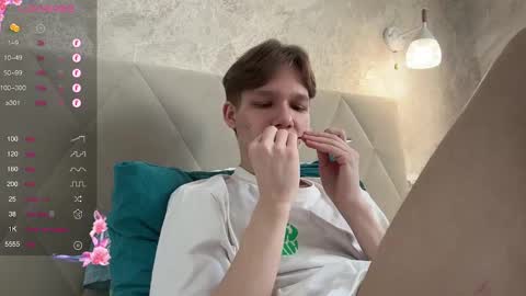 Snapshot of malcolm_yang chatting on February 2025 10:08:02 AM Tom and Mark 3 online show from February 2025 10:08:02 AM