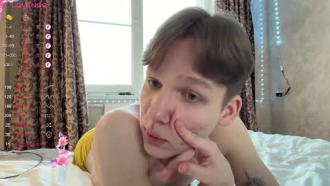 Snapshot of malcolm_yang chatting on February 2025 01:11:02 PM Tom and Mark 3 online show from February 2025 01:11:02 PM