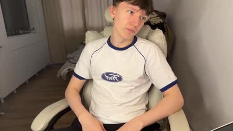 Snapshot of malcolm_yang chatting on October 2025 12:04:02 PM Tom and Mark 3 online show from October 2025 12:04:02 PM